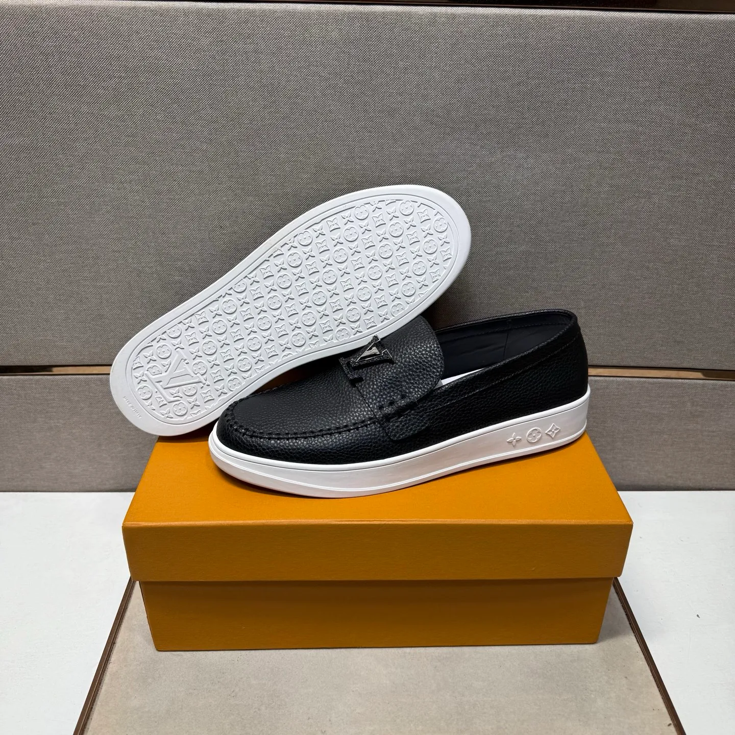Men's men's shoes 💰pp442【LV～】men's casual shoes 2025z cabinet sales simultaneously 🔶Size: 38-44#️⃣ 🔷3 colors🔜The upper is made of multi-material splicing ➕Genuine leather lining, comfortable and breathable, sole: original comfortable and wear-resistant outsole, ⚠️real thing📱photographed🎬real thing is better📢📢📢